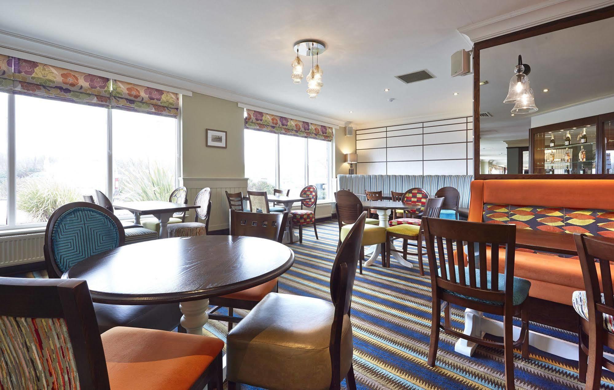 The Wishing Well Hotel Селби Екстериор снимка