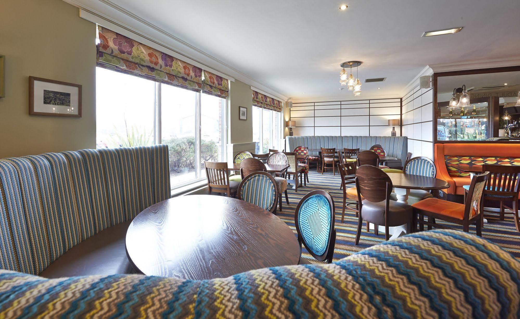 The Wishing Well Hotel Селби Екстериор снимка