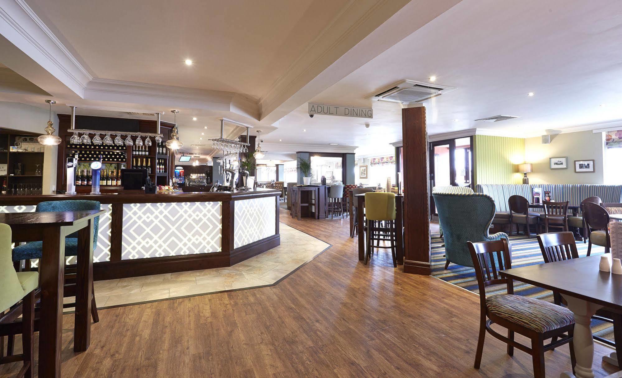 The Wishing Well Hotel Селби Екстериор снимка