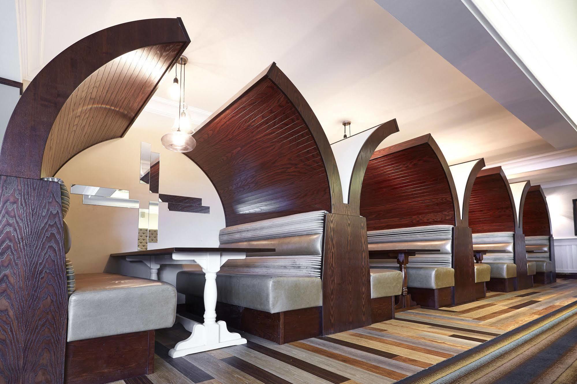 The Wishing Well Hotel Селби Екстериор снимка
